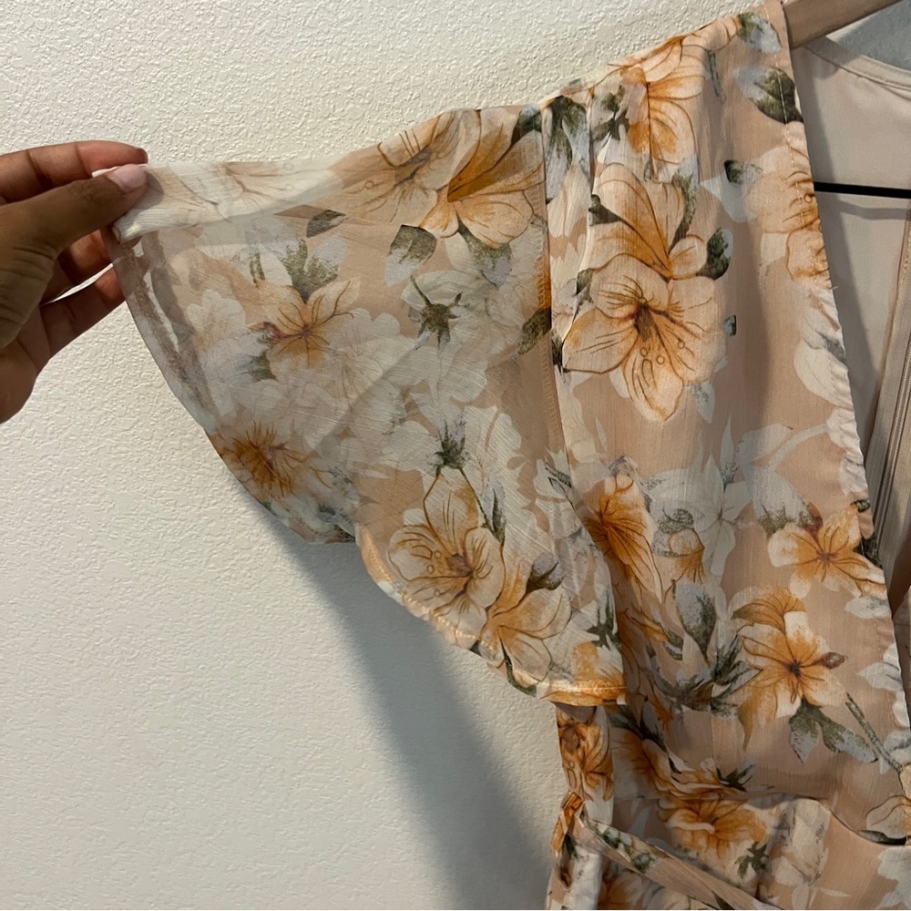 Saints + Secrets Chiffon Floral Flutter Sleeve Tie Waist Faux Wrap Mini Dress M - Picture 4 of 16